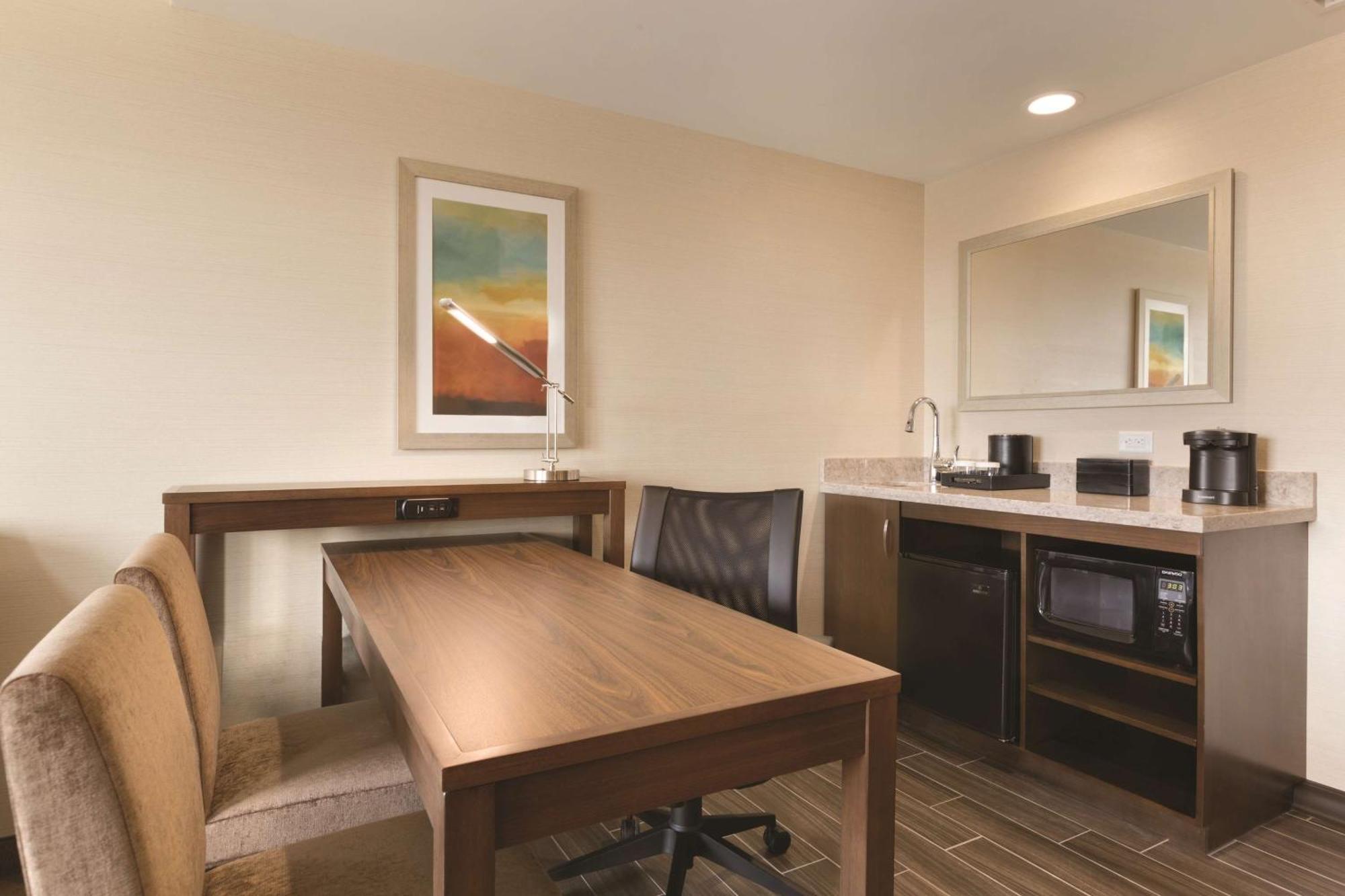 Embassy Suites By Hilton Akron Canton Airport North Canton Exteriör bild