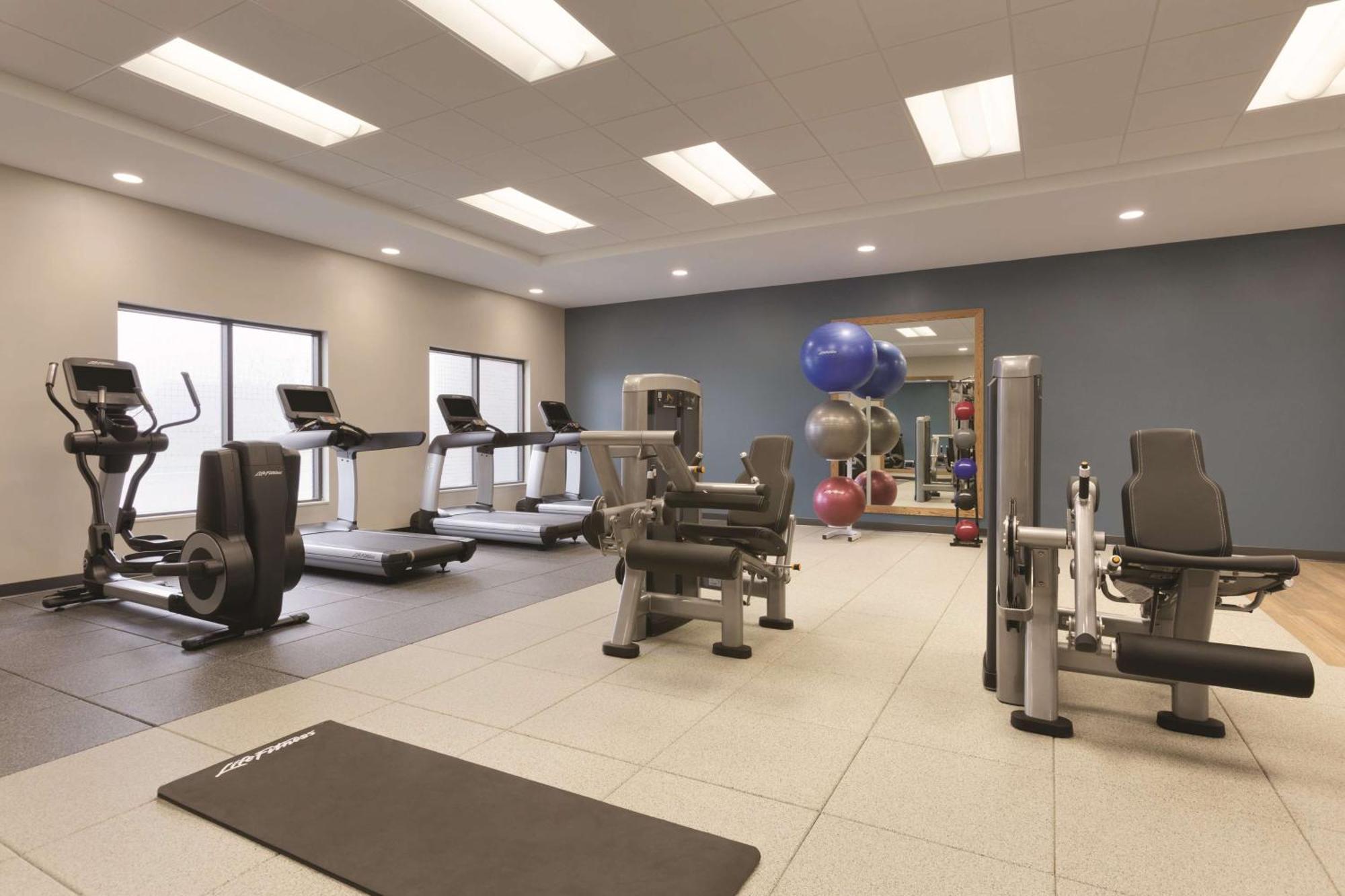 Embassy Suites By Hilton Akron Canton Airport North Canton Exteriör bild