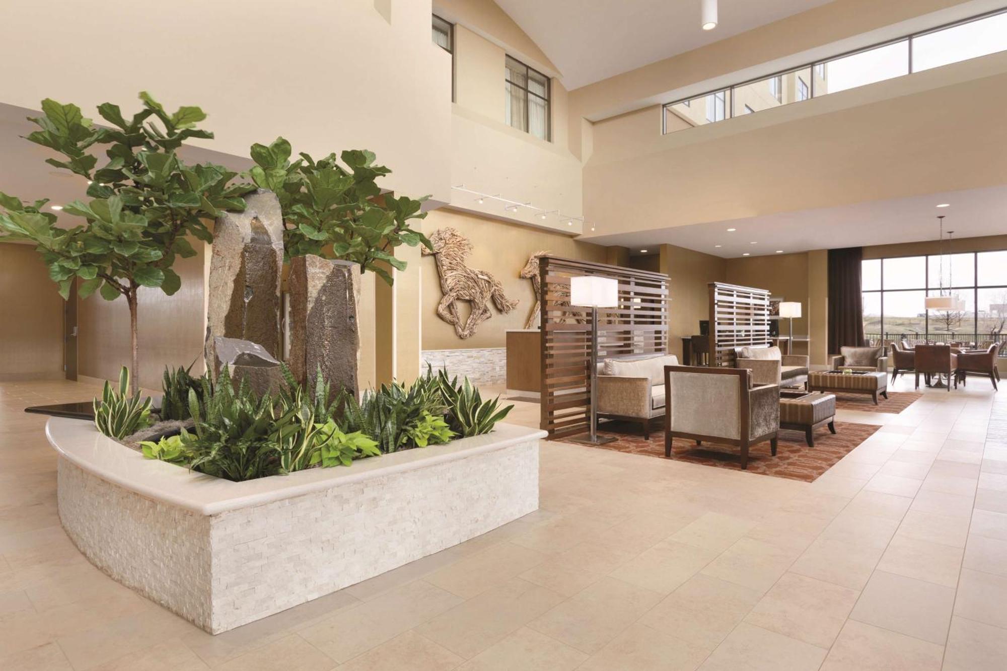 Embassy Suites By Hilton Akron Canton Airport North Canton Exteriör bild